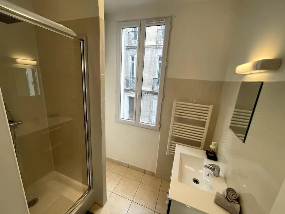 Appartement T2 Pour 3 Personnes Marseille 0*,  Francie